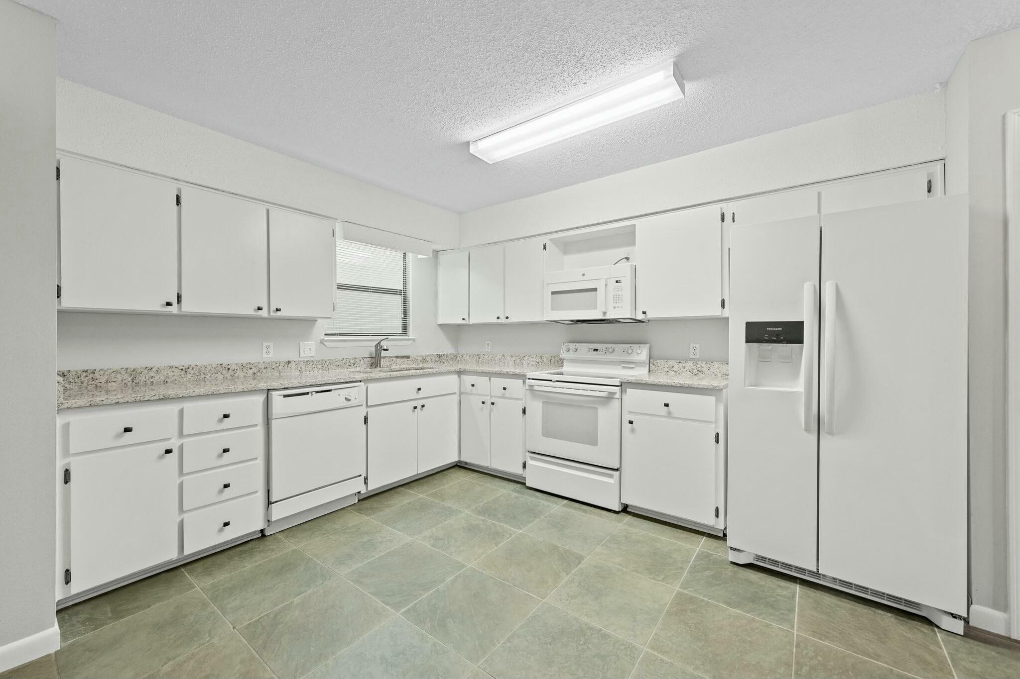 25 NW Wright Parkway Unit C  Fort Walton Beach FL 32548 photo