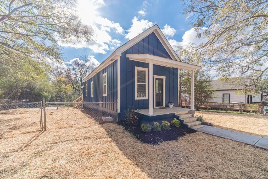 Property Photo:  1589 Elm Street NE  GA 30012 