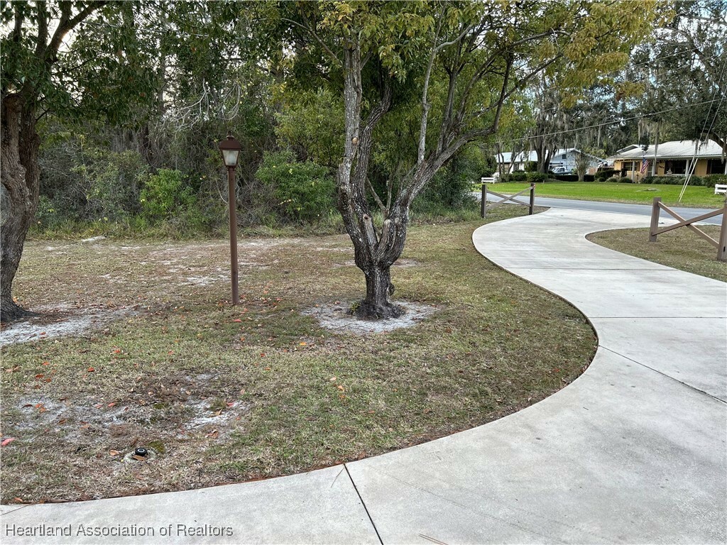 Property Photo:  3505 Golfview Road  FL 33875 