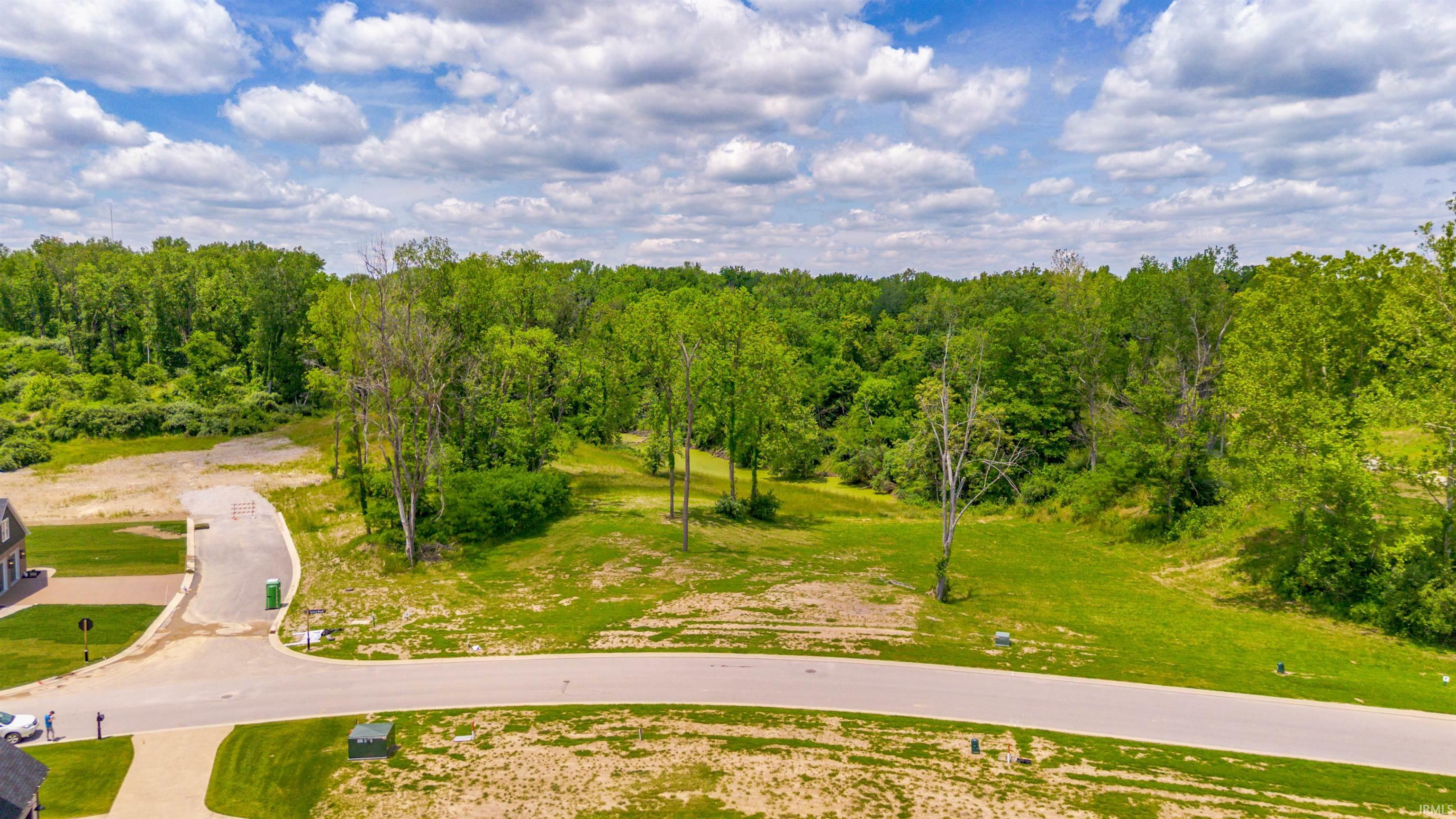 Property Photo: 1583 Victoria Woods Drive IN 47601