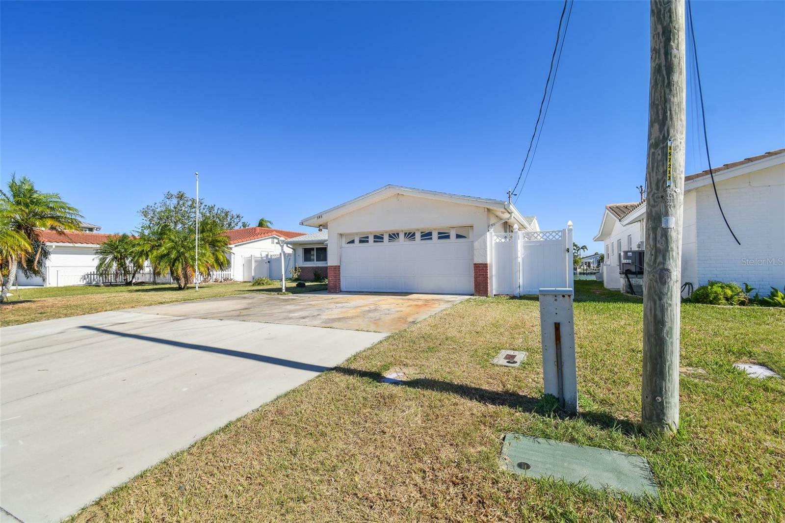 Property Photo:  545 Lillian Drive  FL 33708 