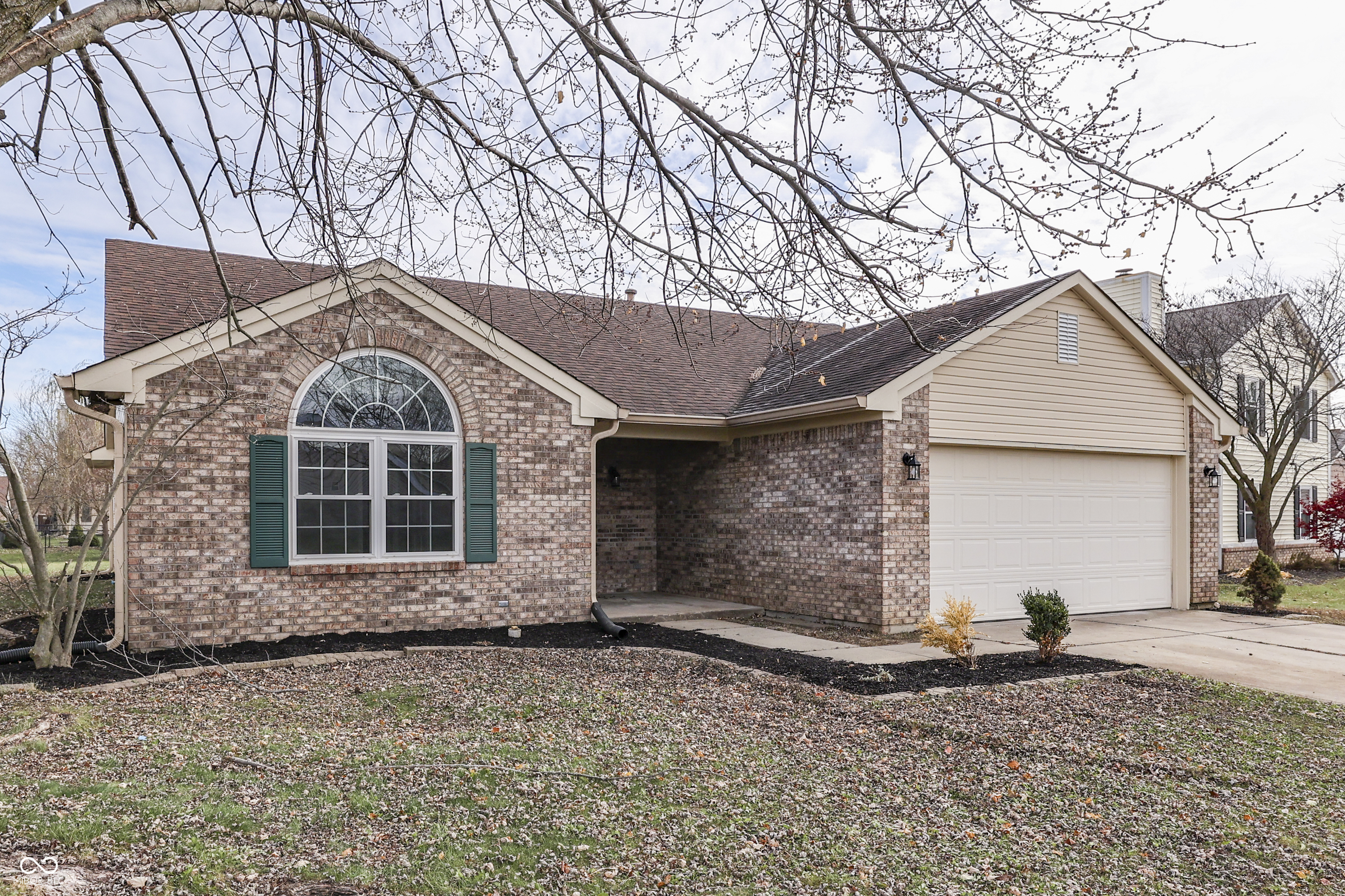 Property Photo:  1168 Oak Leaf Road  IN 46131 