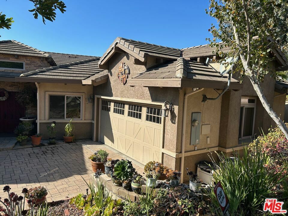 Property Photo:  540 Glade Drive  CA 93060 