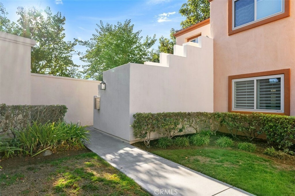 Property Photo:  243 Villa Point Drive  CA 92660 