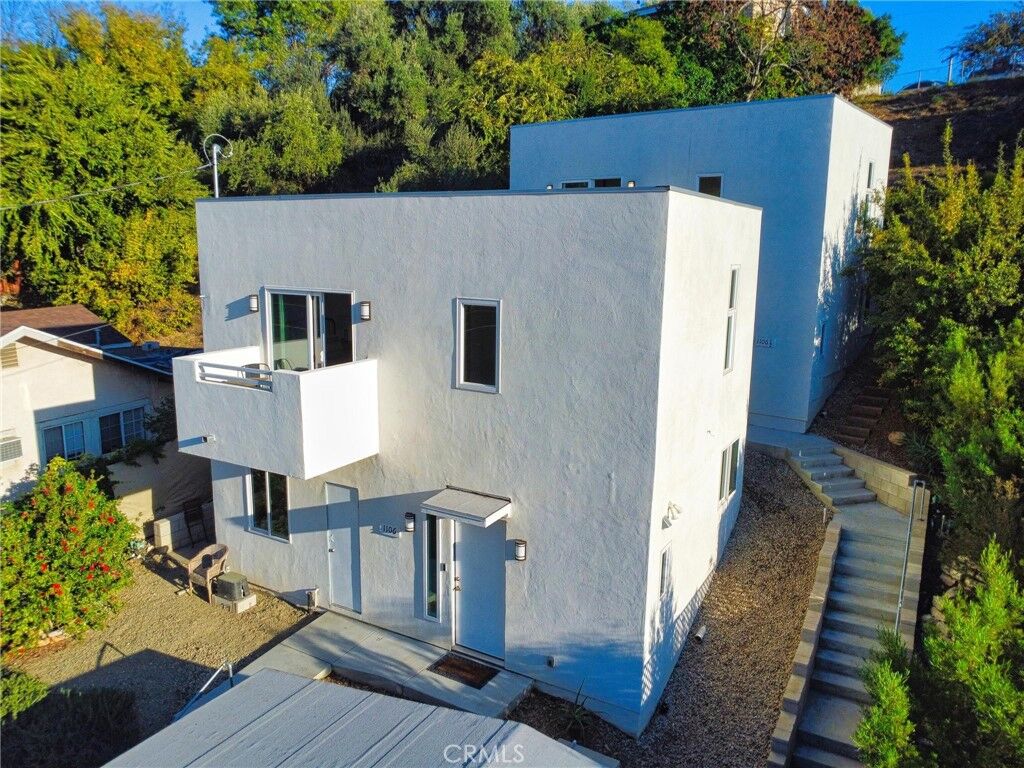 Property Photo:  1106 1106 1/2 Geraghty Avenue  CA 90063 