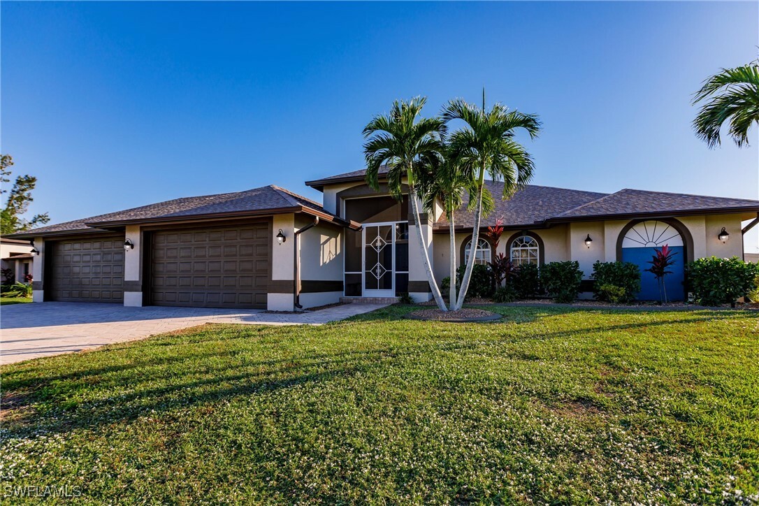 Property Photo: 408 SE 13th Terrace FL 33990