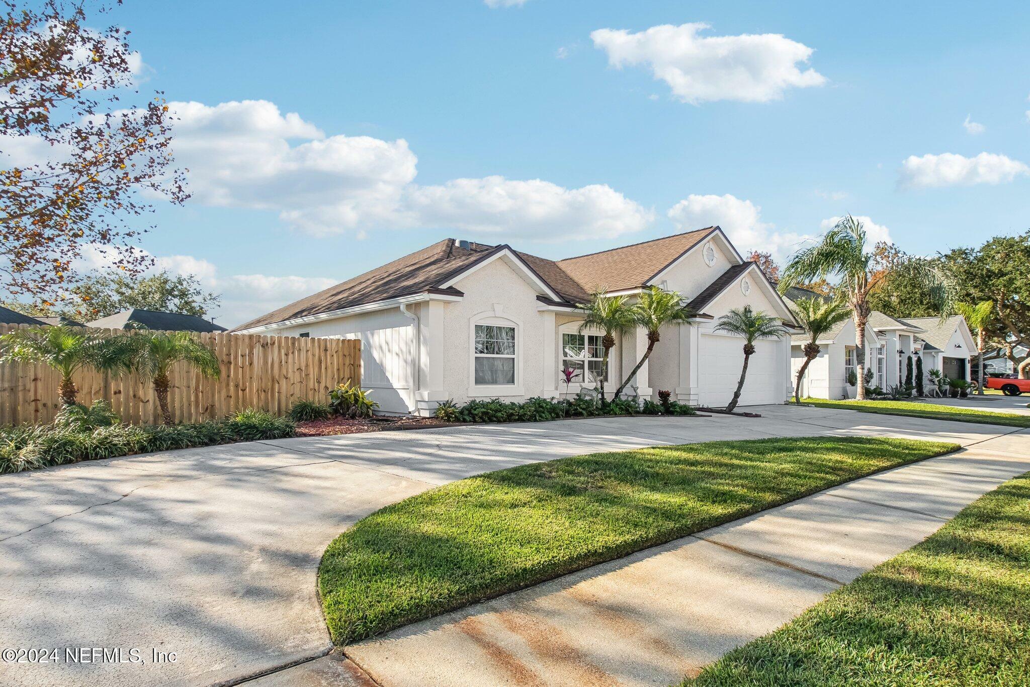 Property Photo:  1679 Trafalgar Court  FL 32003 