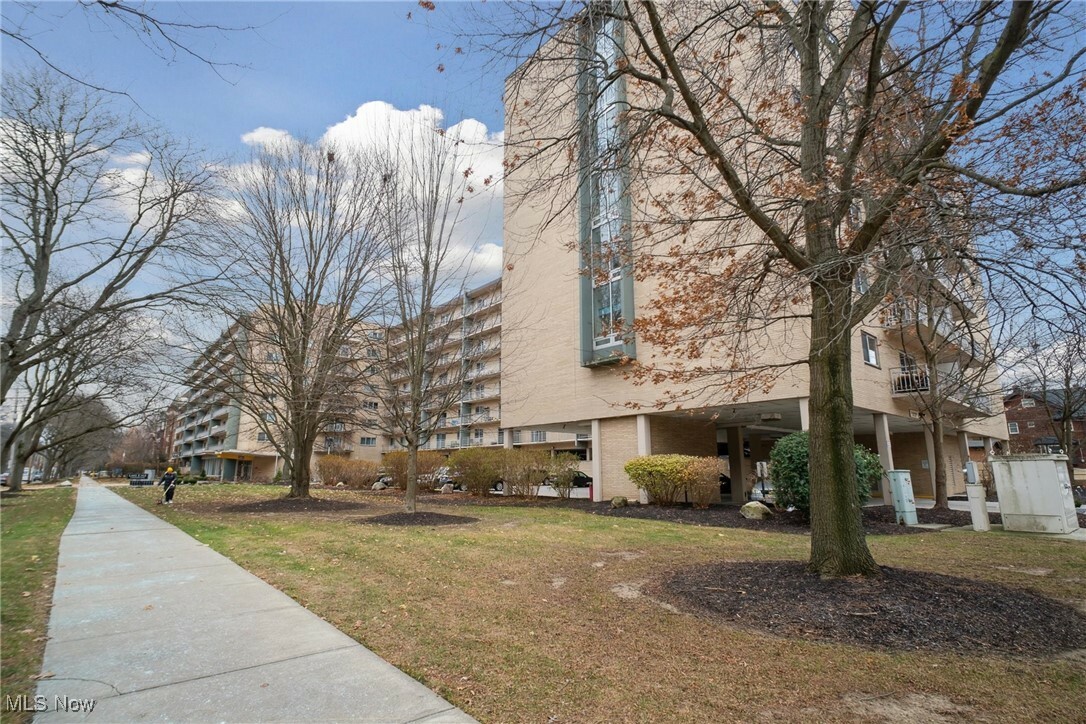 Property Photo:  10301 Lake Avenue 827  OH 44102 