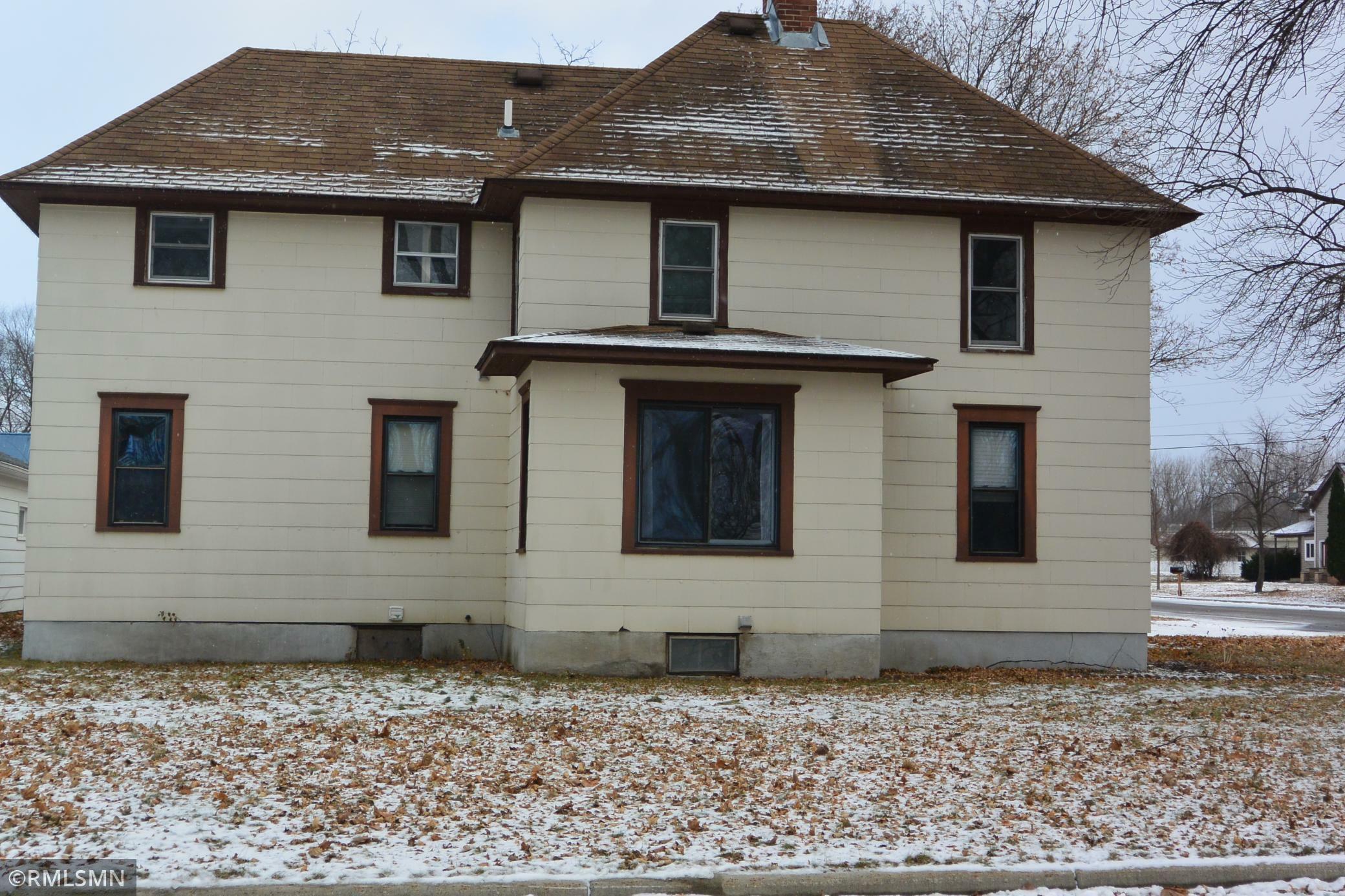 Property Photo:  605 8th Street E  MN 55336 