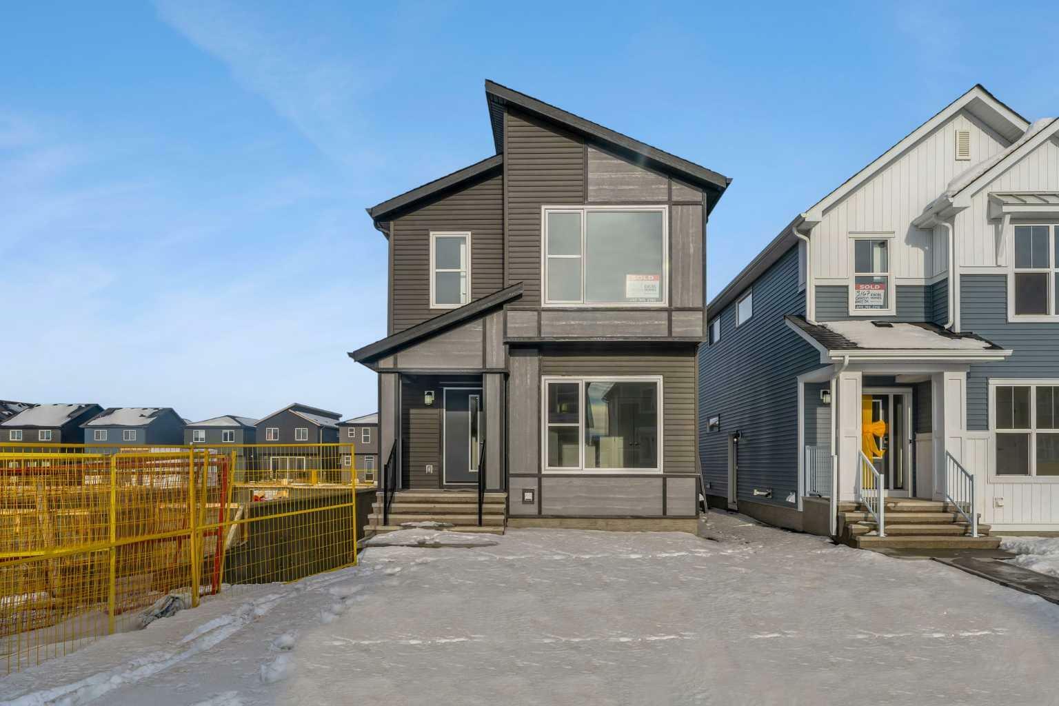 Property Photo:  3171 Chinook Winds Drive SW  AB T4B 5J6 