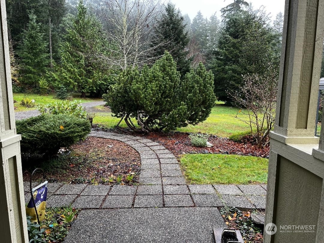 Property Photo:  916  Kamus Drive  WA 98333 