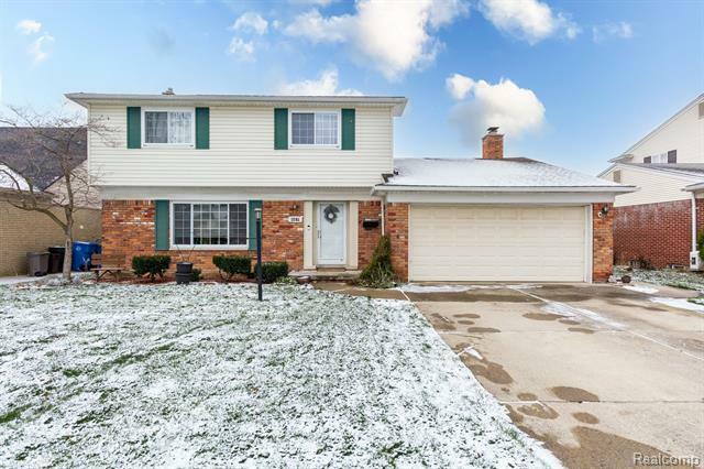 1551 N Evangeline Street  Dearborn Heights MI 48127 photo