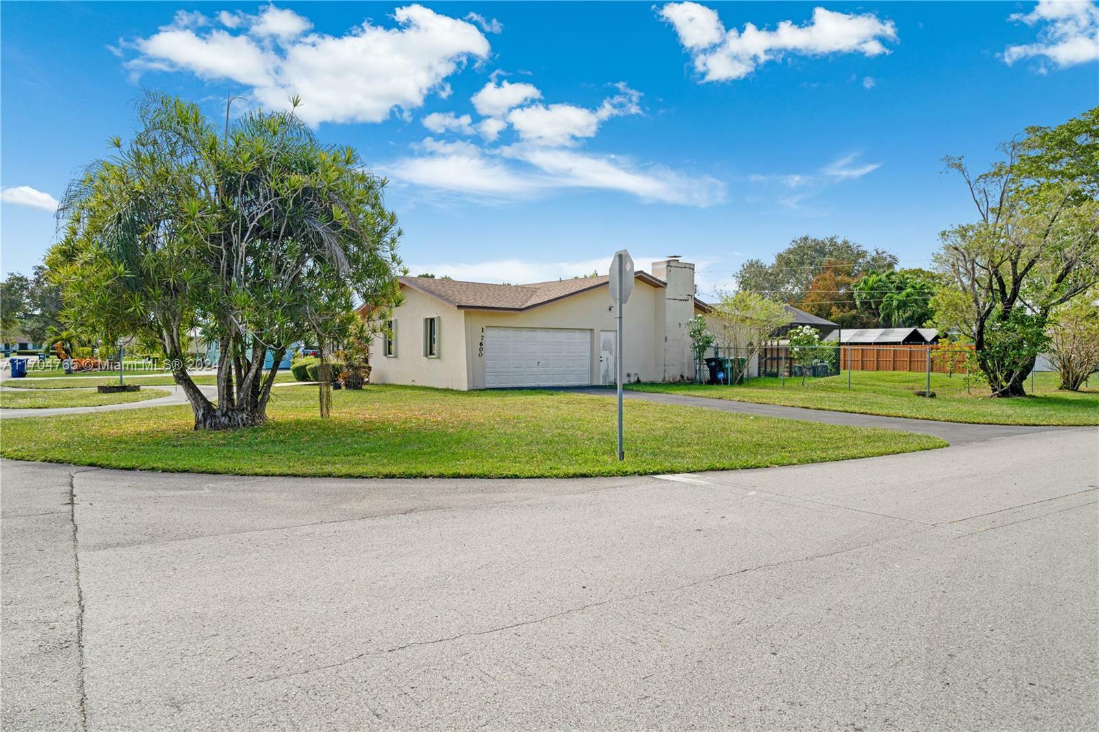 Property Photo:  17600 SW 84th Ct  FL 33157 