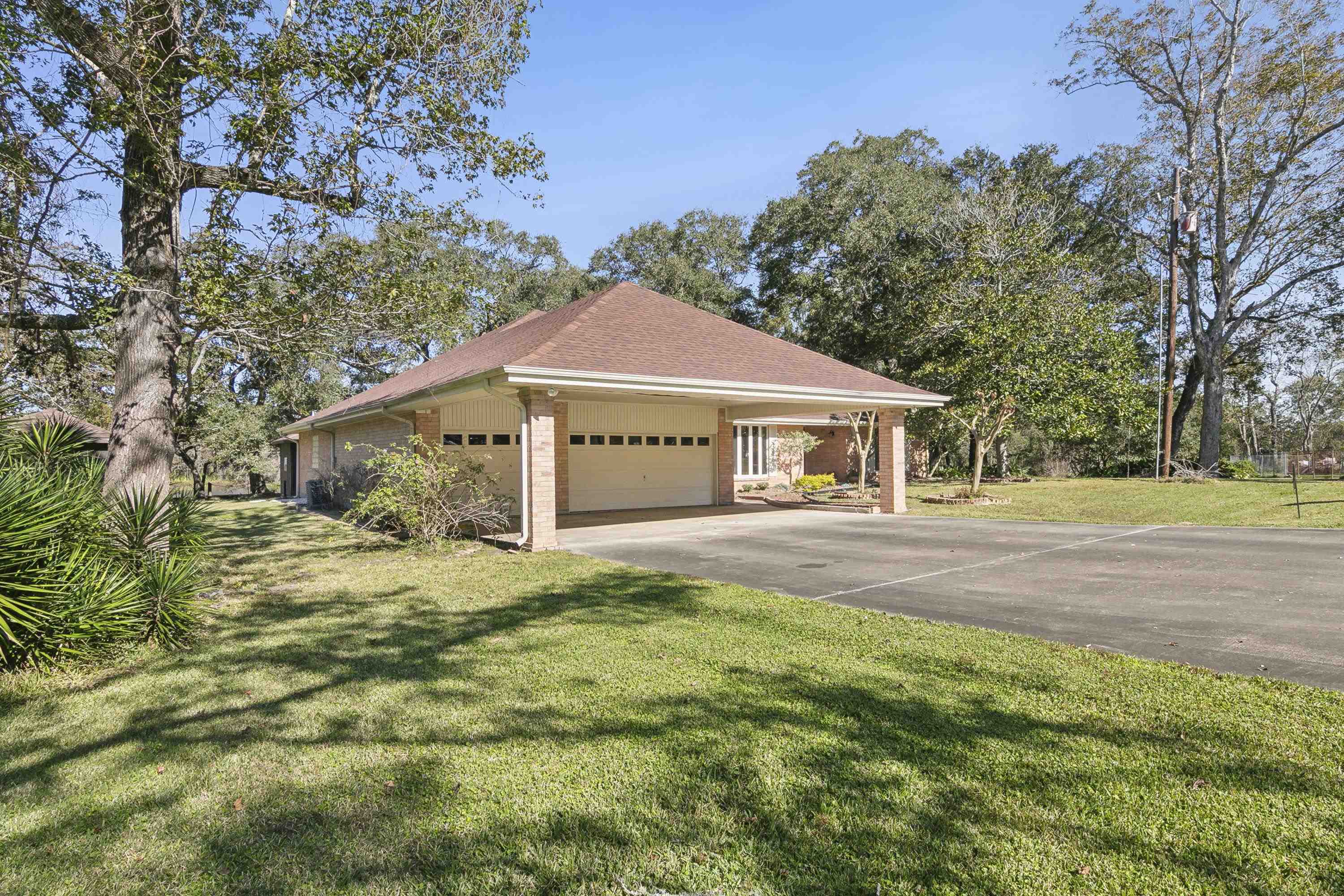 Property Photo:  311 Bayou Drive  TX 77705 