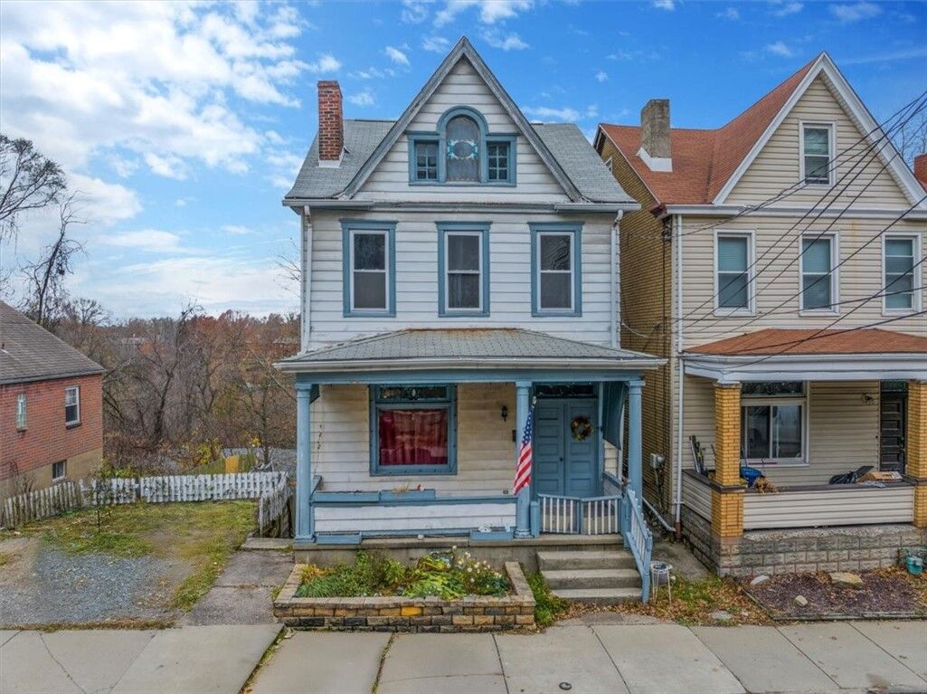 Property Photo: 426 Belonda St PA 15211