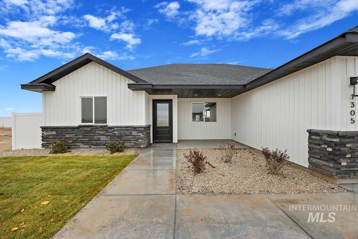 Property Photo:  1305 E 18th Ave.  ID 83338 