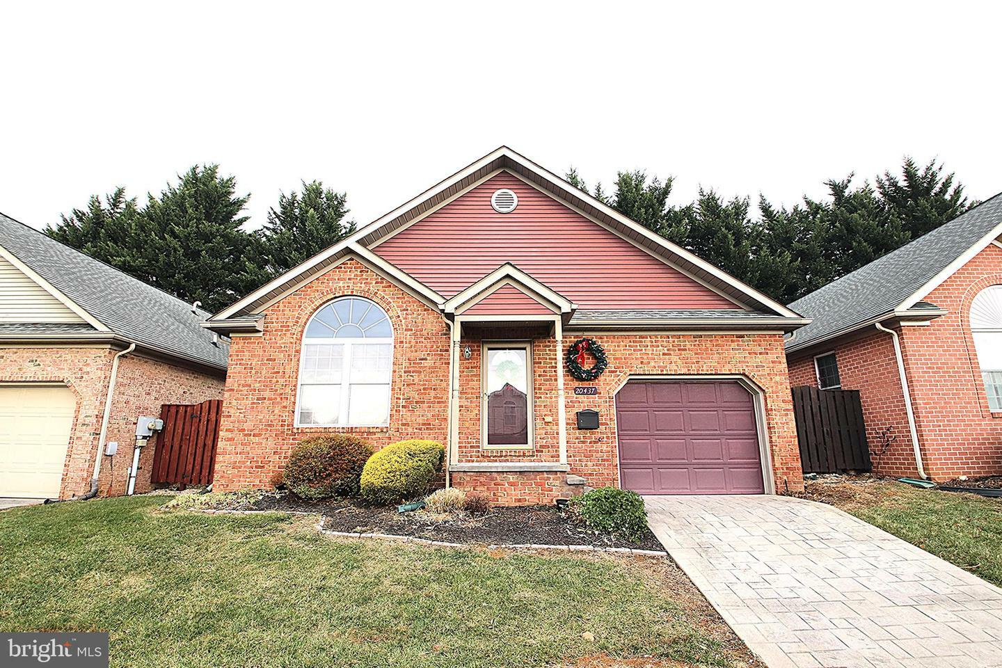 Property Photo:  20437 Kings Crest Boulevard  MD 21742 