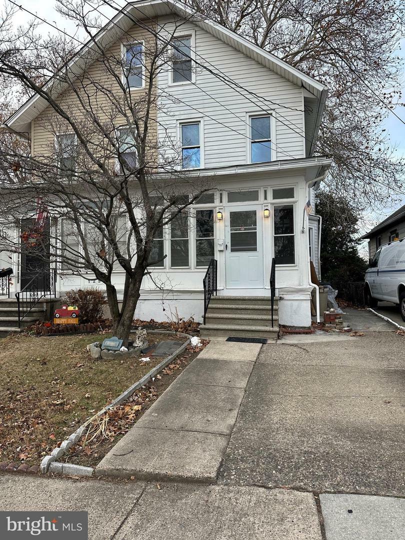 123 W Cedar Avenue  Oaklyn NJ 08107 photo
