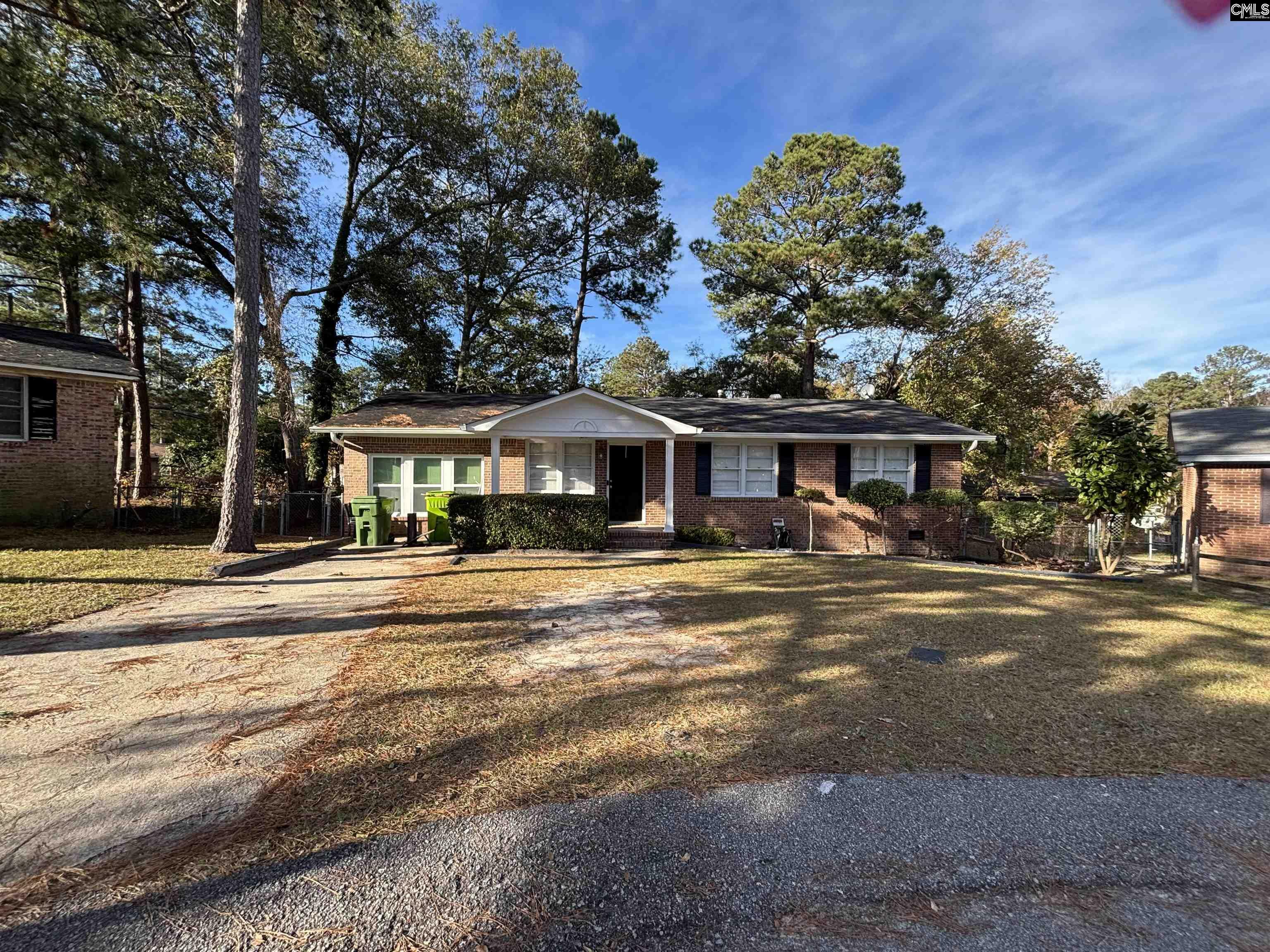 Property Photo:  120 Kelly Ct  SC 29016 