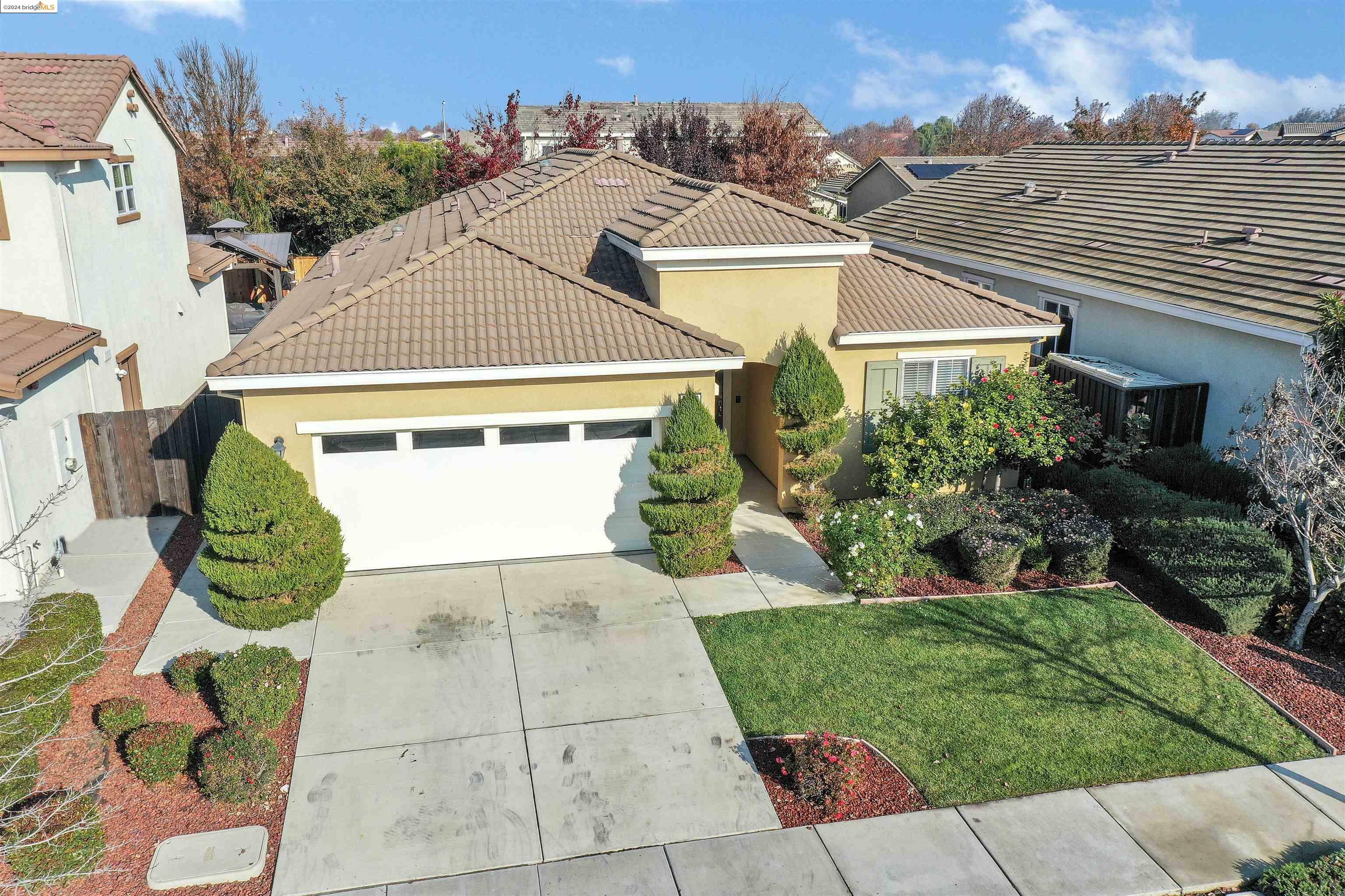 Property Photo:  2272 Eastport Dr  CA 94561 