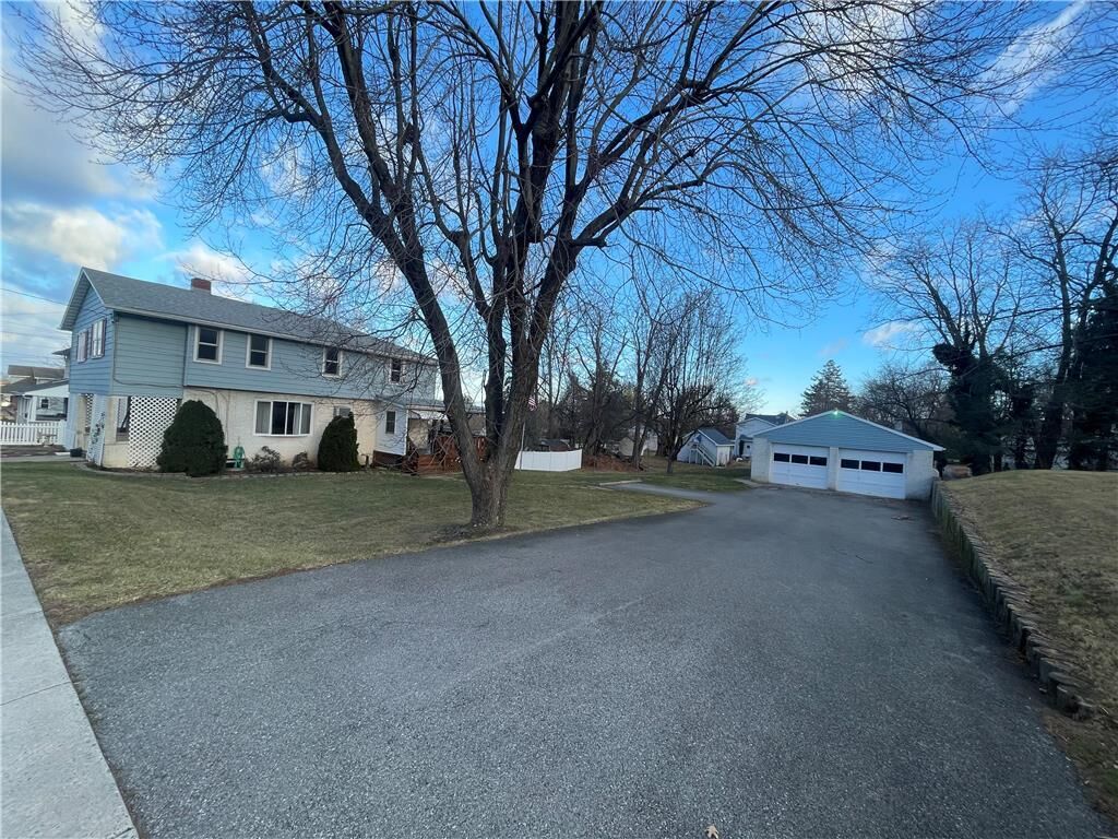 Property Photo:  331 Delong Avenue  PA 18049