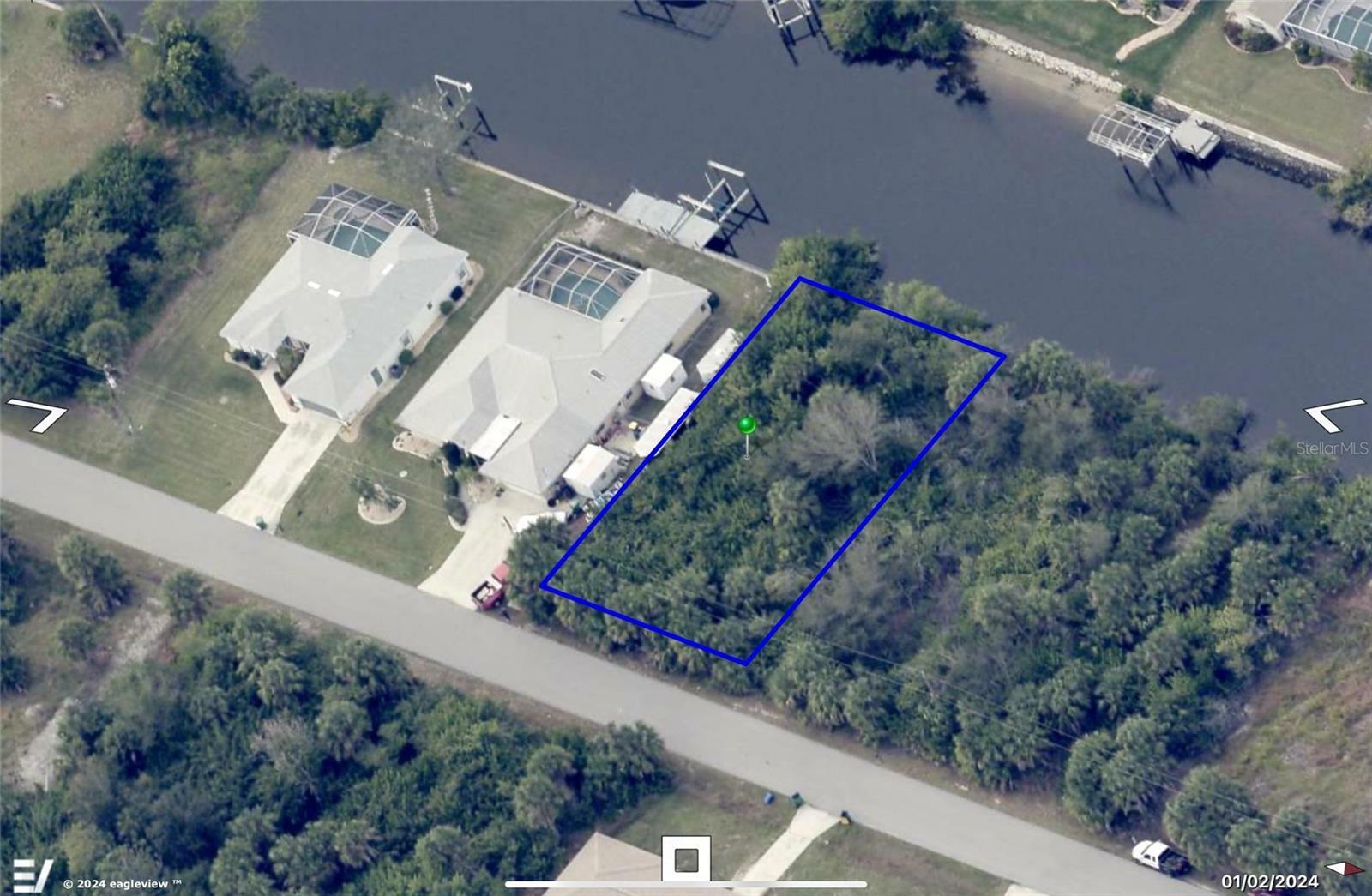 Property Photo: 4483 Larkspur Court FL 33948
