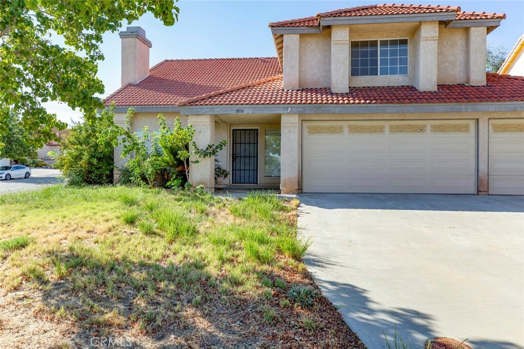 Property Photo:  1036 Date Palm Drive  CA 93551 