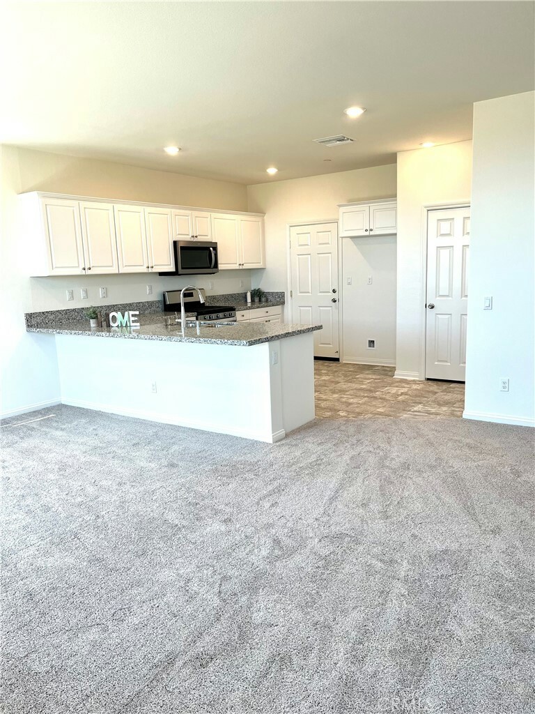 Property Photo:  1590 Redwoods Place  CA 91784 