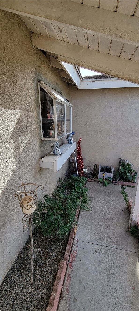 Property Photo:  626 N Brian  CA 93454 
