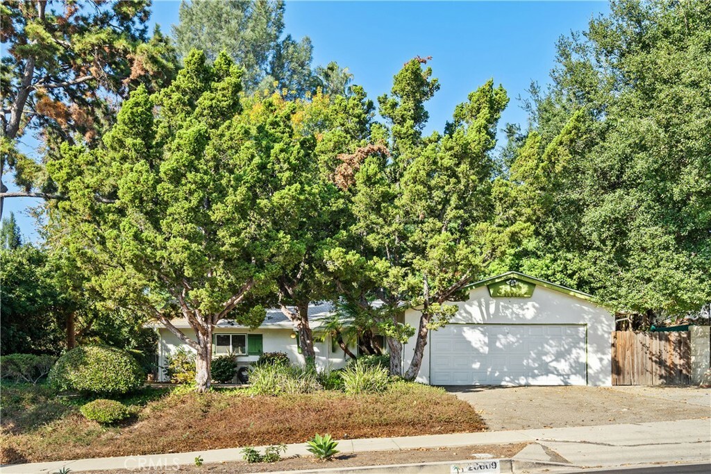 20609 Clark Street  Woodland Hills CA 91367 photo