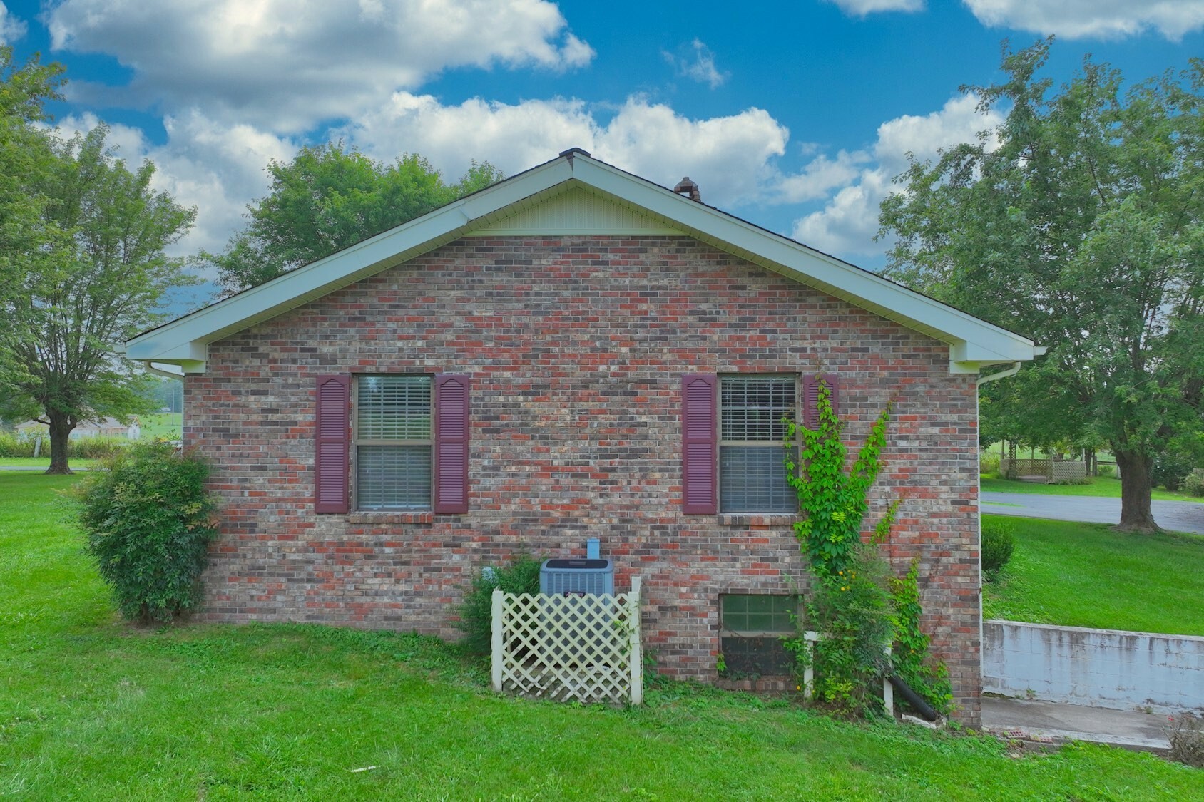 Property Photo:  5245 Galen Rd  TN 37083 