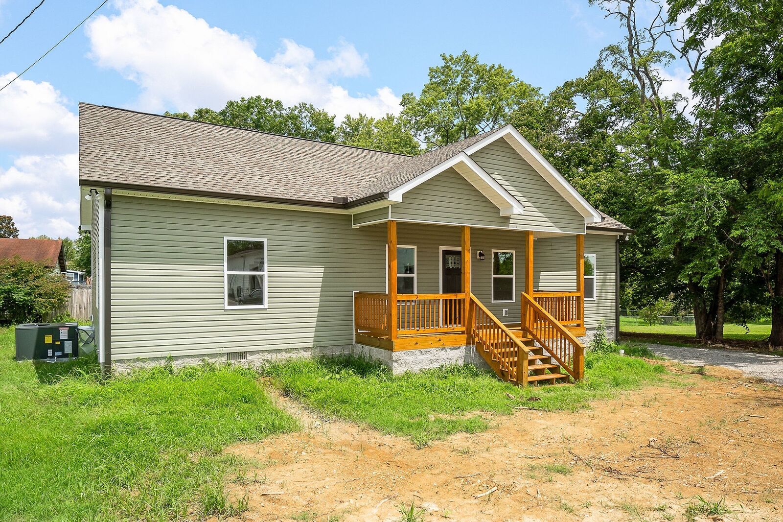 Property Photo: 104 E Bryant TN 37166