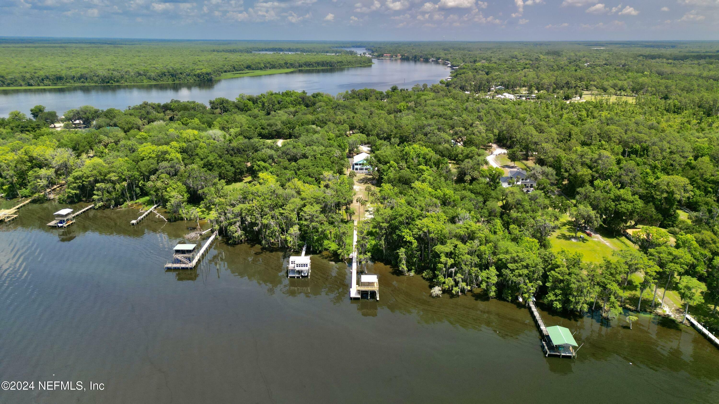 Property Photo:  101 Beechers Point Drive  FL 32193 