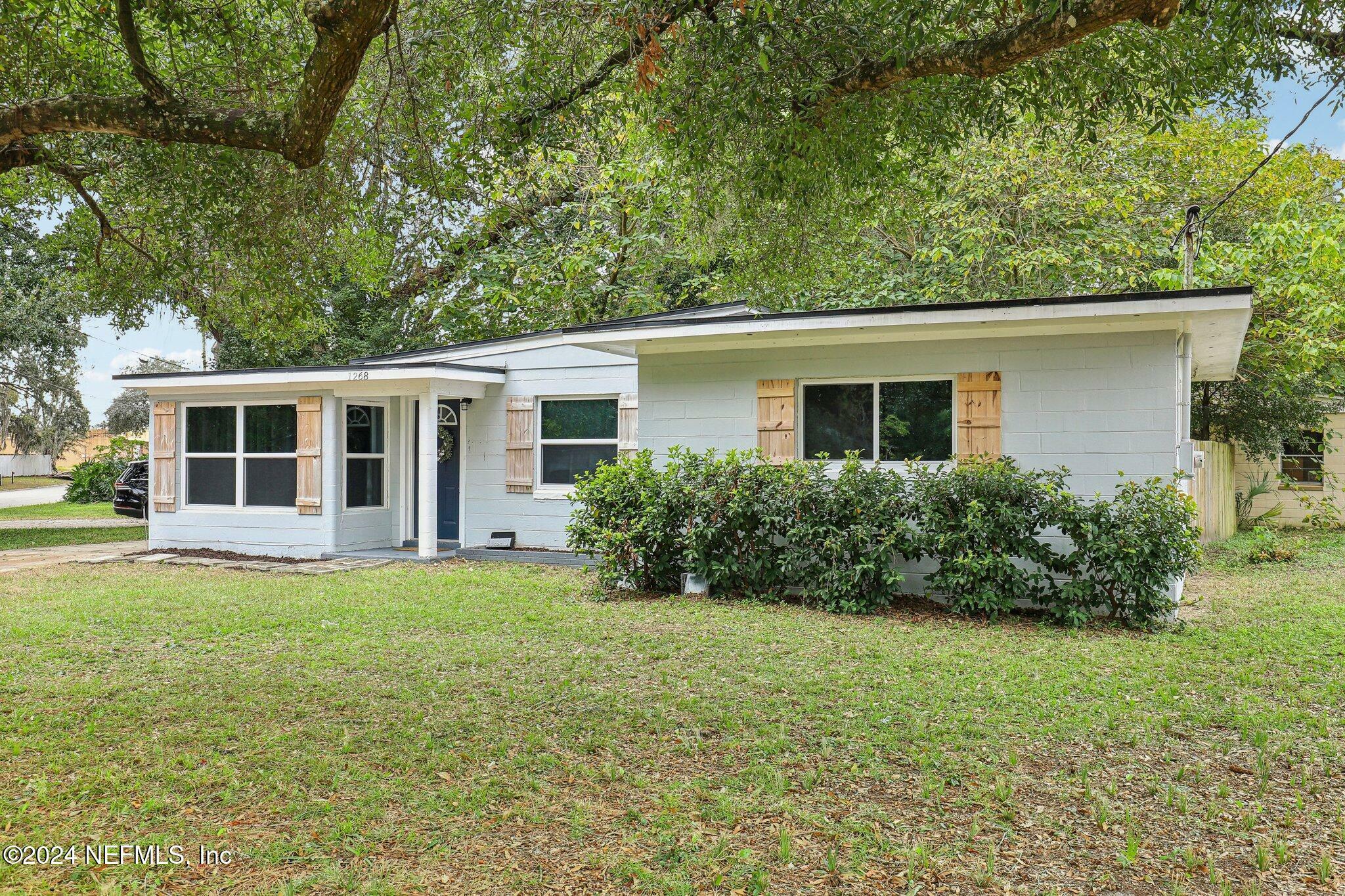 Property Photo:  1268 King Arthur Road  FL 32211 