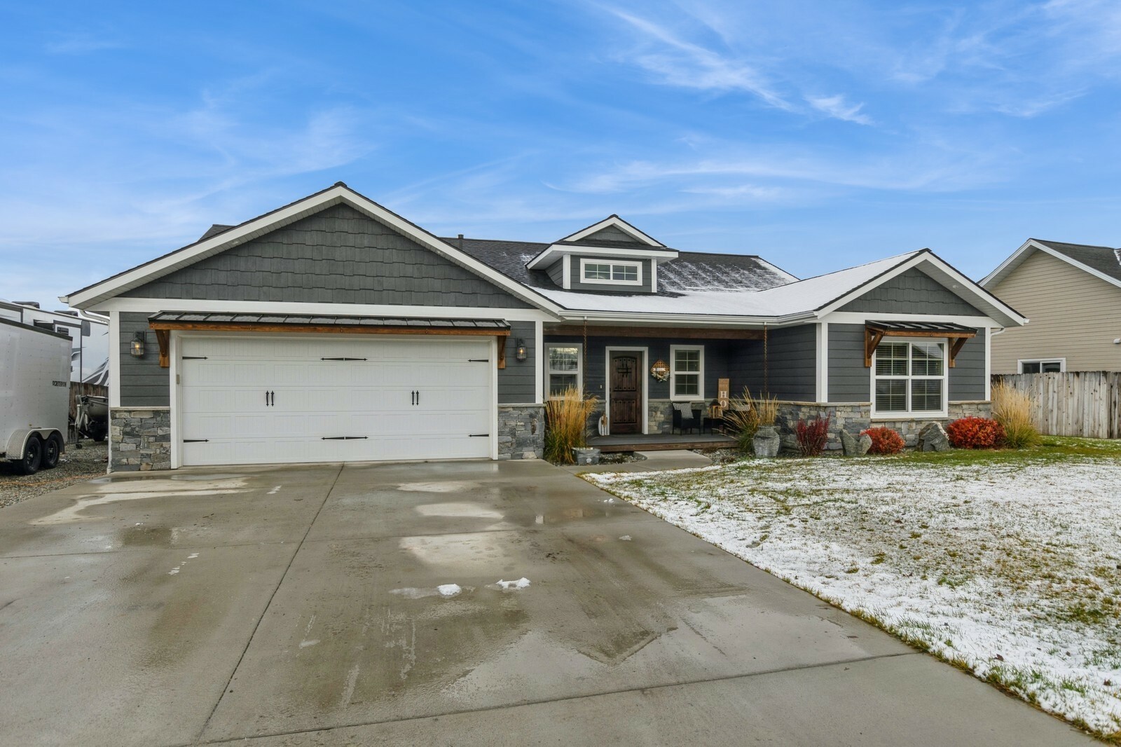 Property Photo:  1147 Mackinaw Loop  MT 59932 