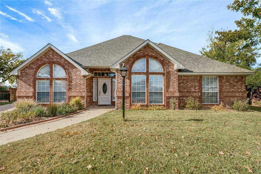 Property Photo:  1517 Forest Meadows Court  TX 76021 