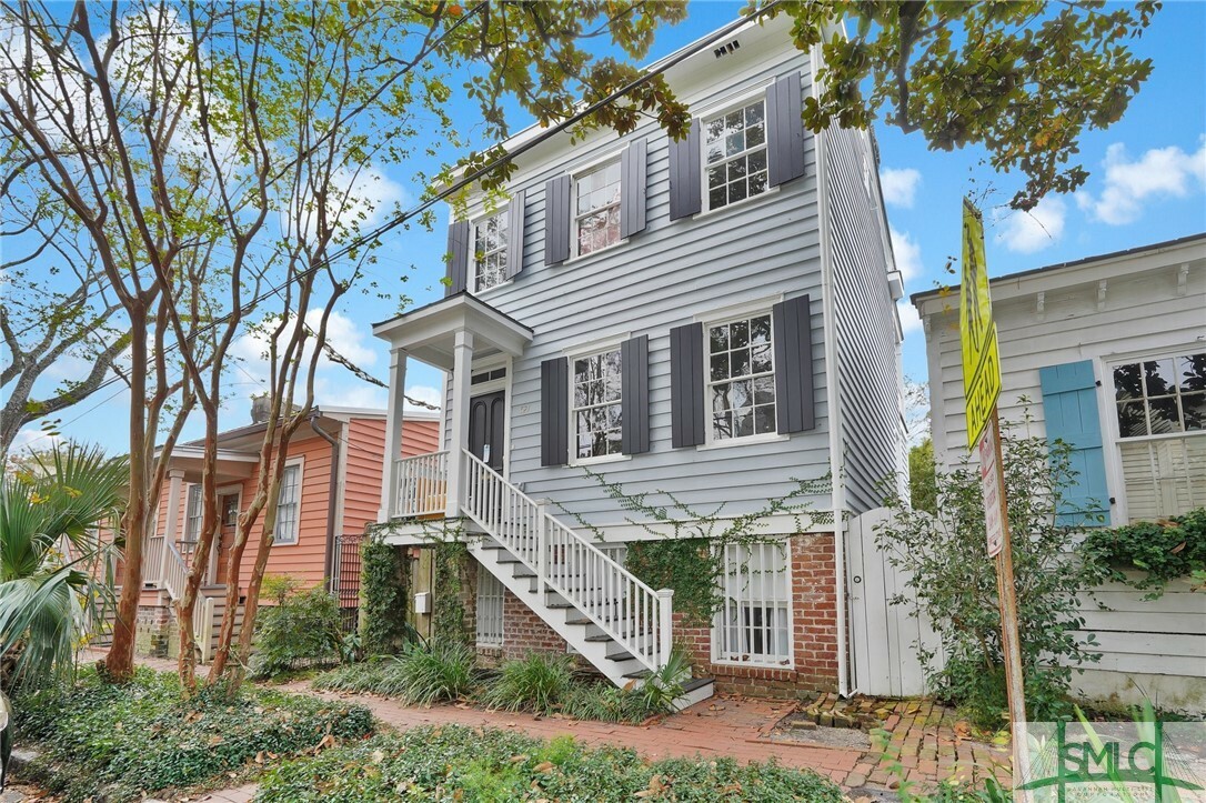 Property Photo:  521 E Harris Street  GA 31401 