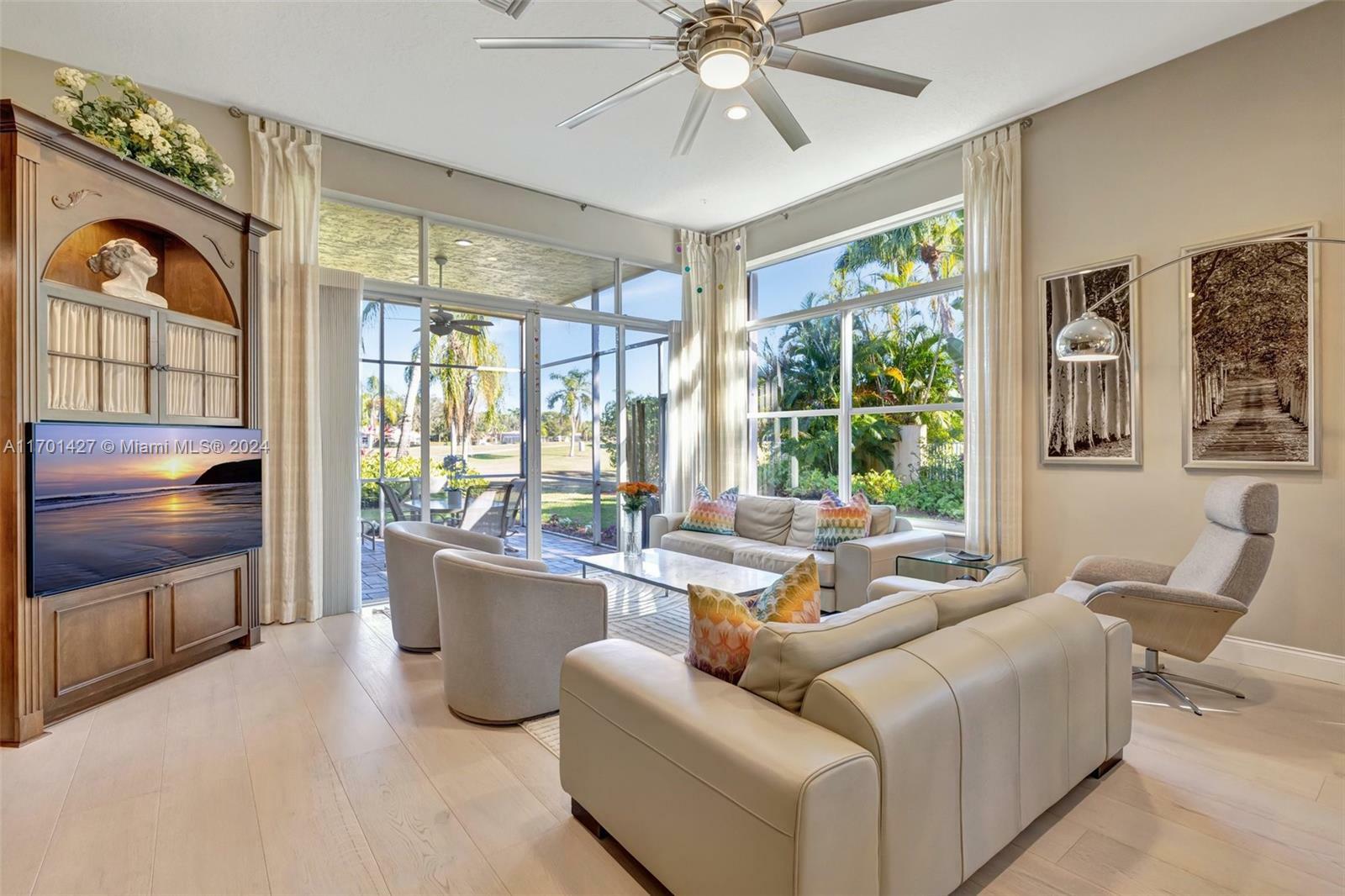 Property Photo: 2474 Bay Isle Ct FL 33327