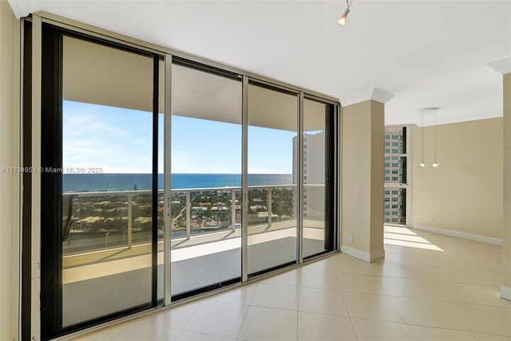 Property Photo: 20281 E Country Club Dr 2104 FL 33180