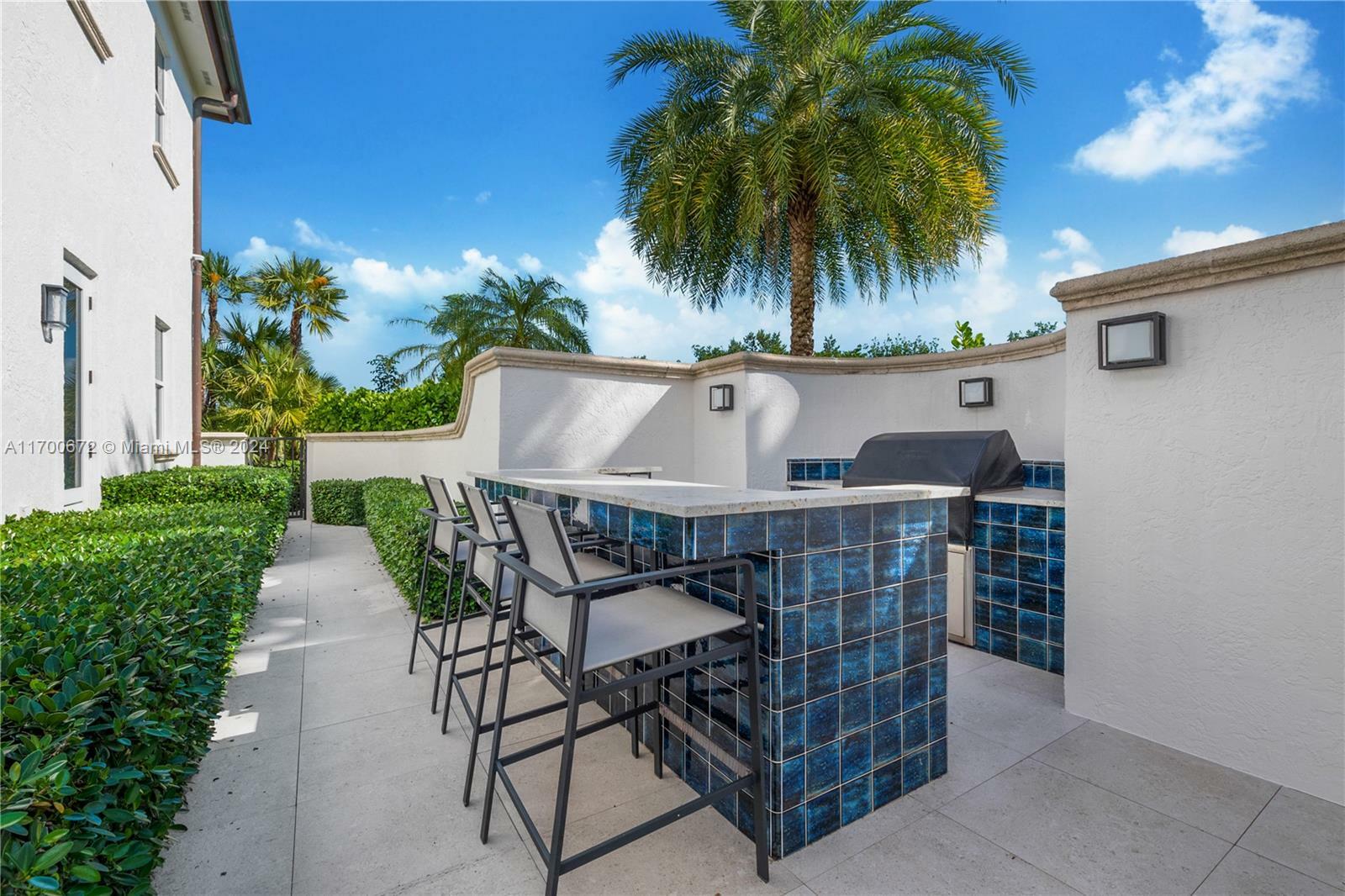 Property Photo:  13693 Deering Bay Dr  FL 33158 