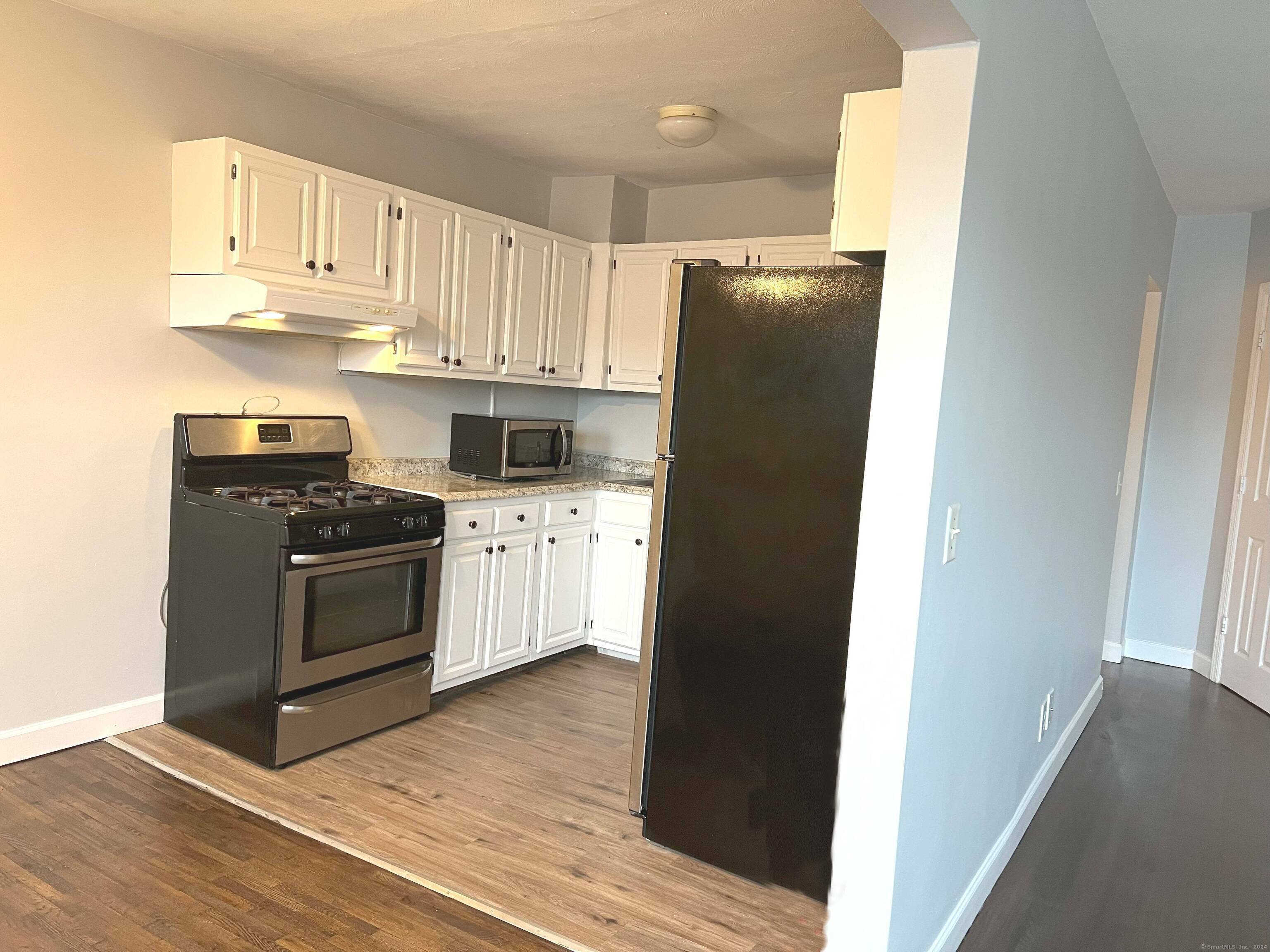 Property Photo:  11 Bedford Avenue Apt C1  CT 06850 