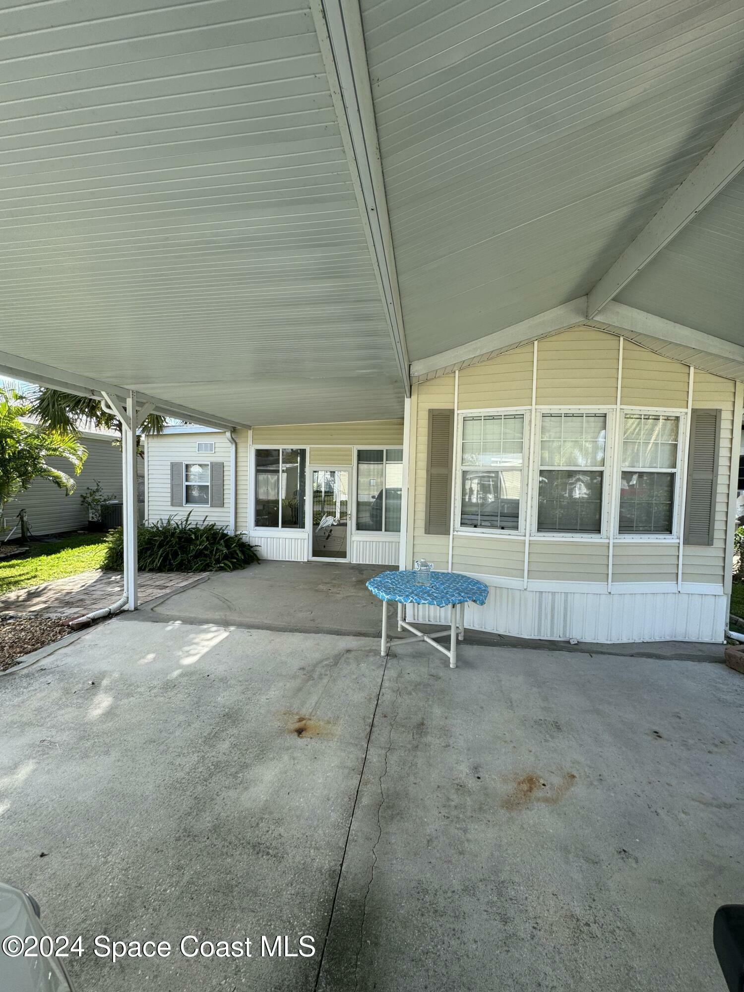 Property Photo:  113 Sunset Drive  FL 32780 