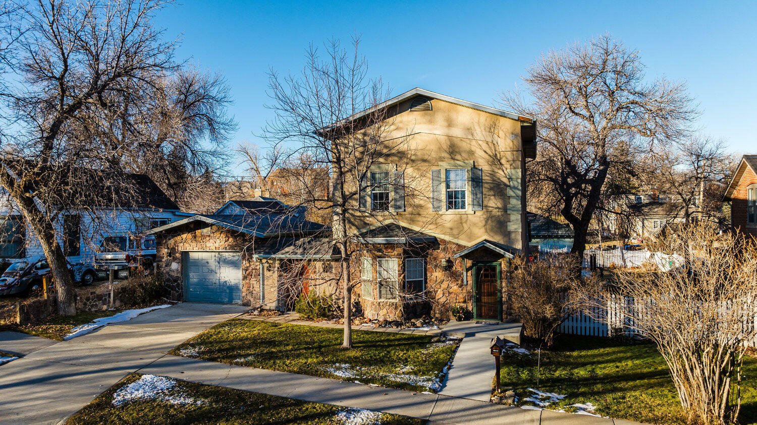 Property Photo:  328 S Lobban Avenue  WY 82834 