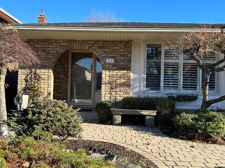 Property Photo:  11 Firenze St  ON L9C 6T2 