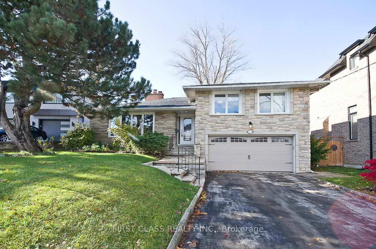 Property Photo:  25 Whittaker Cres  ON M2K 1K7 