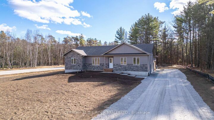 6121 Concession B C Road — photo 1