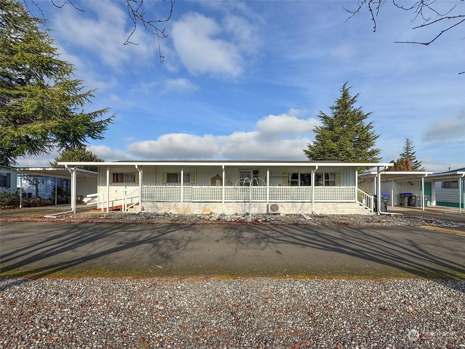 Property Photo:  610 W Spruce St 134  WA 98382 