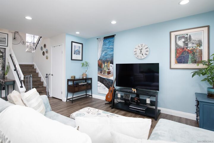 Property Photo: 10313 Ridgewater Ln CA 92131