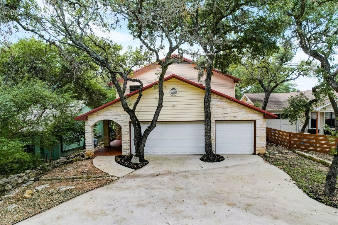 Property Photo:  12 Stonehouse Circle  TX 78676 