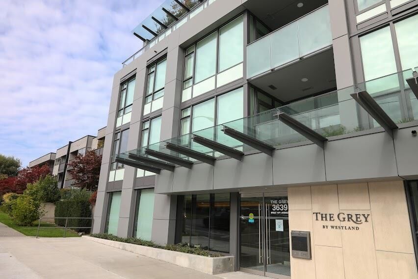 Property Photo: 3639 W 16th Avenue 211 BC V6R 3C3